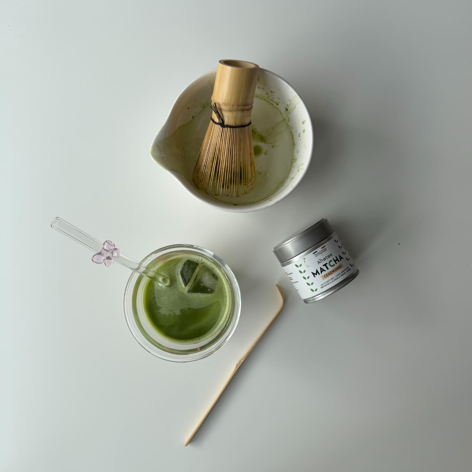 Mise en scène d’un produit matcha
